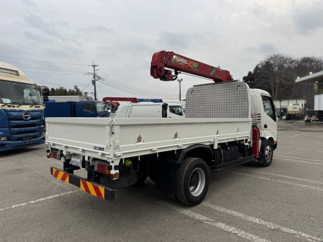 日野 デュトロ 小型 平ボディ（クレーン付） TKG-XZU652M(102698) 3枚目