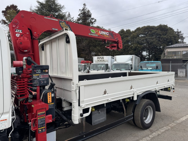 日野 デュトロ 小型 平ボディ（クレーン付） TKG-XZU652M(102698) 7枚目