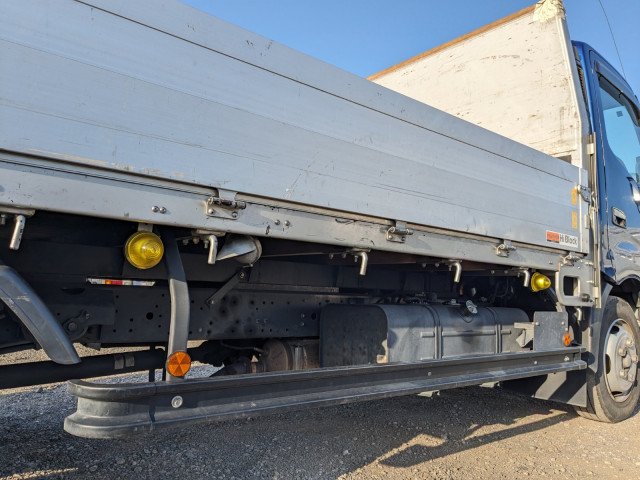 日野 デュトロ 小型 平ボディ TPG-XZC710M(102697) 25枚目