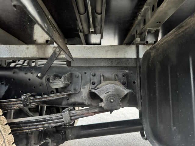 日野 デュトロ 小型 平ボディ（クレーン付） TKG-XZU652M(102698) 27枚目