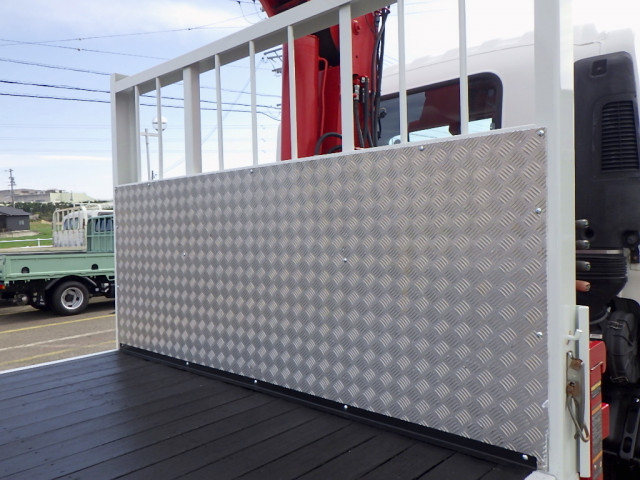 いすゞ フォワード 中型 平ボディ（クレーン付） 2PG-FRR90S1(102699) 10枚目