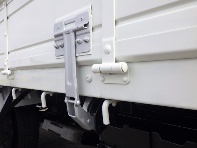 いすゞ フォワード 中型 平ボディ（クレーン付） 2PG-FRR90S1(102699) 16枚目