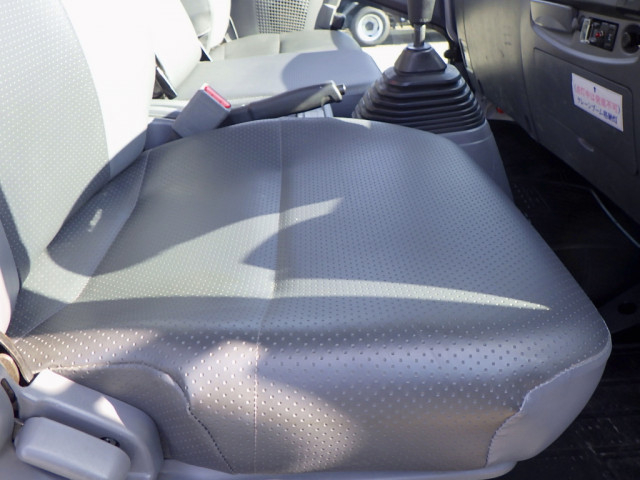 いすゞ フォワード 中型 平ボディ（クレーン付） 2PG-FRR90S1(102699) 23枚目