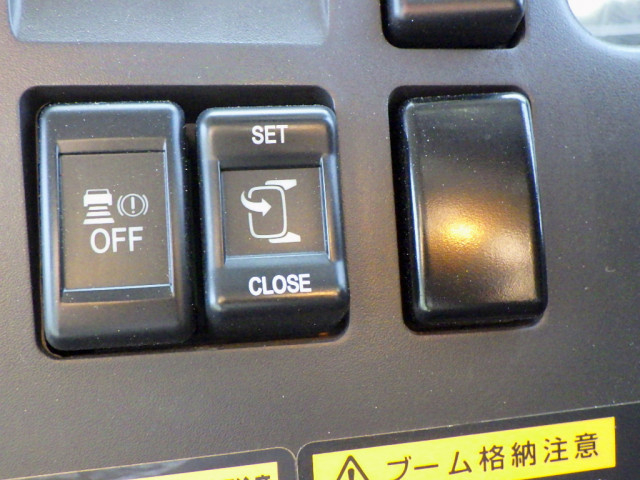 いすゞ フォワード 中型 平ボディ（クレーン付） 2PG-FRR90S1(102699) 32枚目