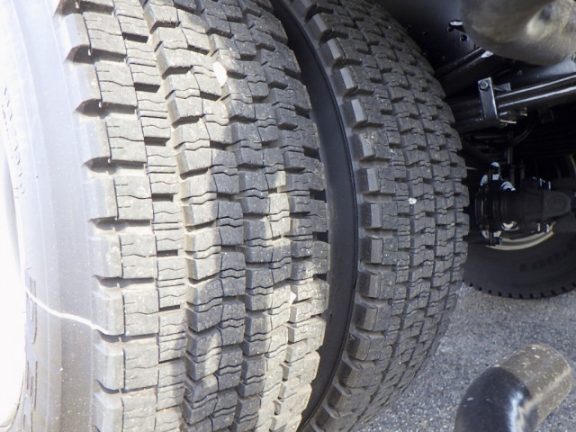 いすゞ フォワード 中型 平ボディ（クレーン付） 2PG-FRR90S1(102699) 42枚目