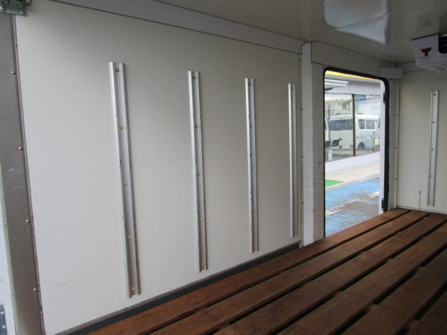 マツダ ボンゴ 小型 冷蔵冷凍バン DBF-SLP2T(102702) 14枚目