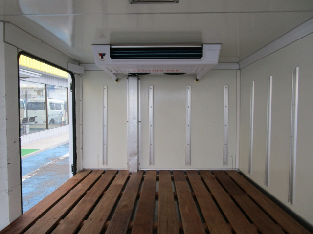 マツダ ボンゴ 小型 冷蔵冷凍バン DBF-SLP2T(102702) 19枚目