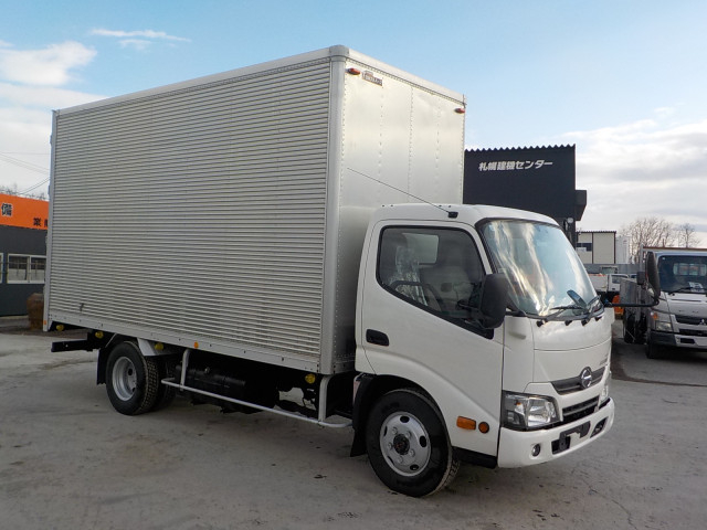 日野 デュトロ 小型 バン TKG-XZU695M(102704) 3枚目