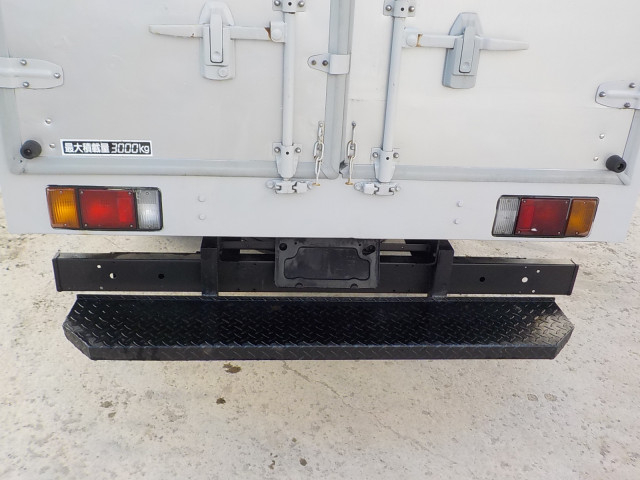 日野 デュトロ 小型 バン TKG-XZU695M(102704) 9枚目