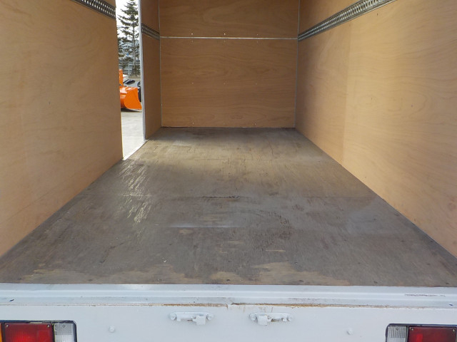 日野 デュトロ 小型 バン TKG-XZU695M(102704) 12枚目