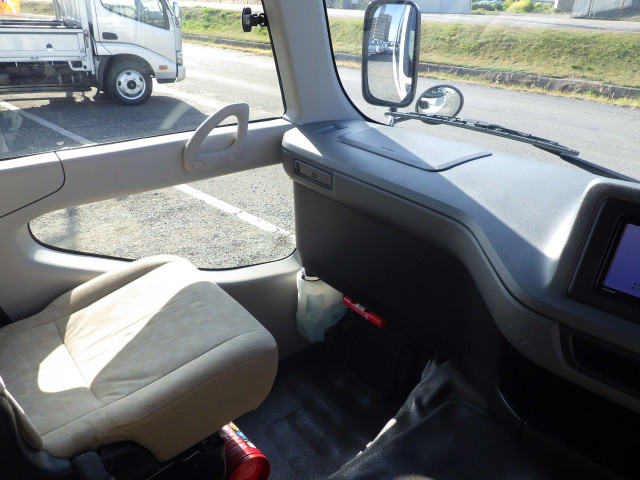 トヨタ コースター 小型 バス SKG-XZB70(102705) 11枚目