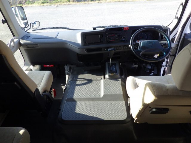トヨタ コースター 小型 バス SKG-XZB70(102705) 38枚目