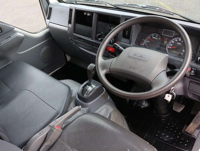 いすゞ エルフ 小型 平ボディ TPG-NJR85A(102706) 3枚目