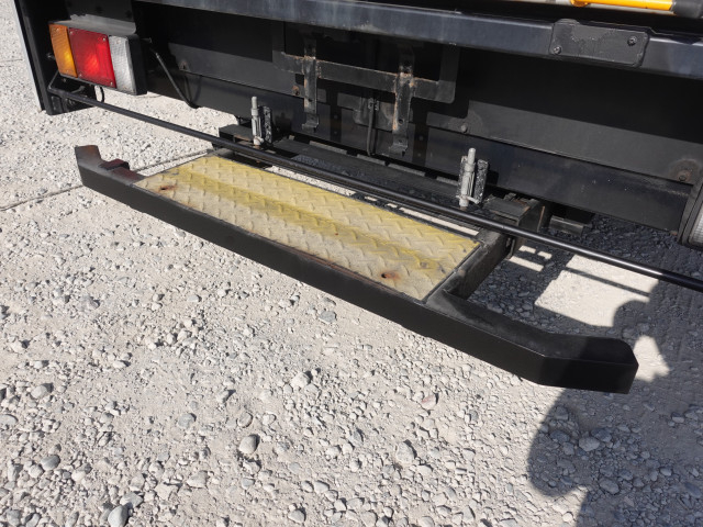 いすゞ エルフ 小型 冷蔵冷凍バン TPG-NPR85AN(102707) 19枚目