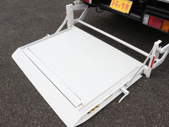 いすゞ エルフ 小型 平ボディ TPG-NJR85A(102706) 29枚目