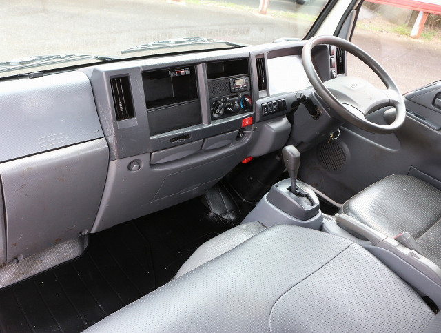 いすゞ エルフ 小型 平ボディ TPG-NJR85A(102706) 36枚目