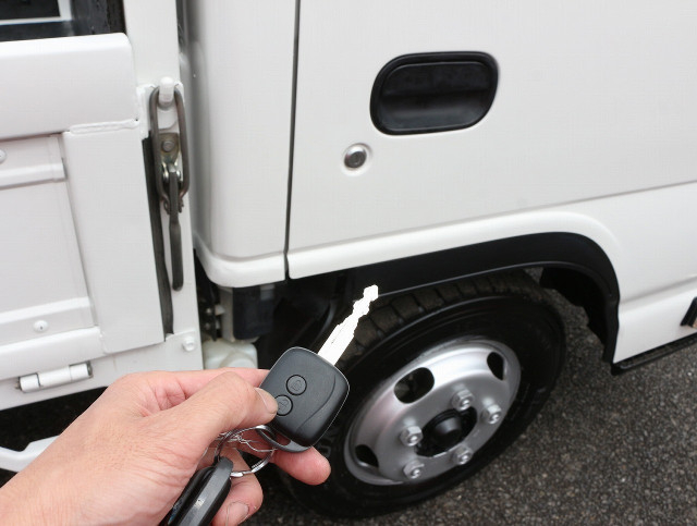 いすゞ エルフ 小型 平ボディ TPG-NJR85A(102706) 44枚目