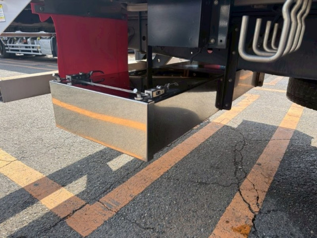 日野 プロフィア 大型 ウィング QPG-FR1EXEG(102708) 20枚目