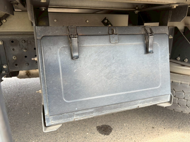 三菱ふそう キャンター 小型 冷蔵冷凍バン TKG-FEB50(102711) 20枚目