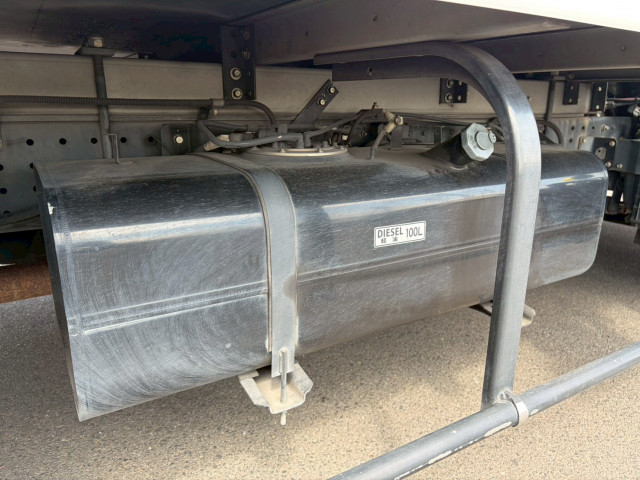 三菱ふそう キャンター 小型 冷蔵冷凍バン TKG-FEB50(102711) 28枚目