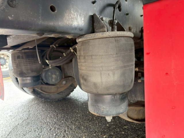 UDトラックス（日産） クオン 大型 ウィング QPG-CG5ZA(102712) 18枚目