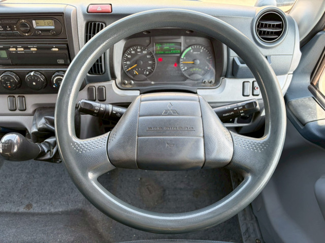 三菱ふそう キャンター 小型 冷蔵冷凍バン TKG-FEB50(102711) 37枚目