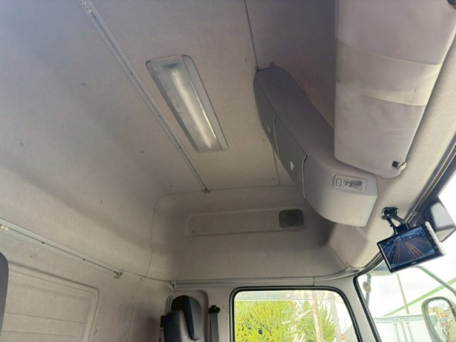 UDトラックス（日産） クオン 大型 ウィング QPG-CG5ZA(102712) 30枚目