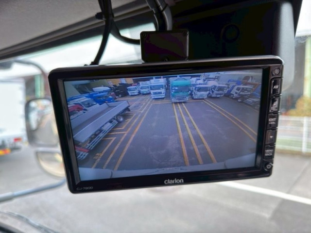 UDトラックス（日産） クオン 大型 ウィング QPG-CG5ZA(102712) 31枚目