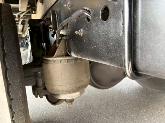 いすゞ フォワード 中型 ウィング TKG-FRR90T2(102713) 19枚目