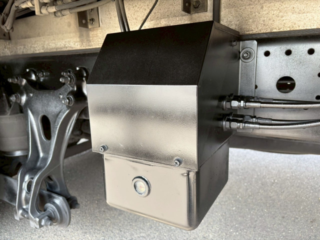 いすゞ フォワード 中型 ウィング TKG-FRR90T2(102713) 27枚目