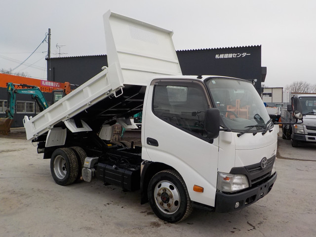 トヨタ ダイナ 小型 土砂ダンプ TKG-XZU675D(102717) 3枚目