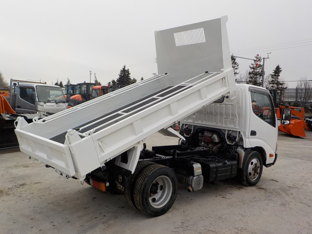 トヨタ ダイナ 小型 土砂ダンプ TKG-XZU675D(102717) 5枚目