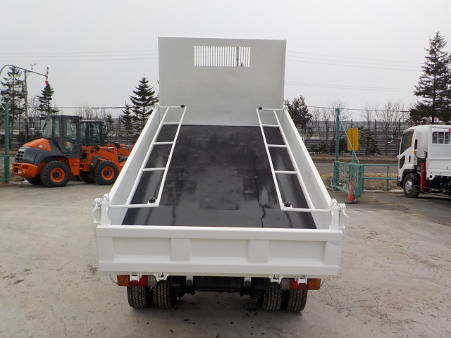 トヨタ ダイナ 小型 土砂ダンプ TKG-XZU675D(102717) 6枚目