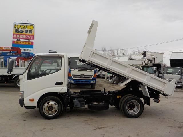 トヨタ ダイナ 小型 土砂ダンプ TKG-XZU675D(102717) 8枚目