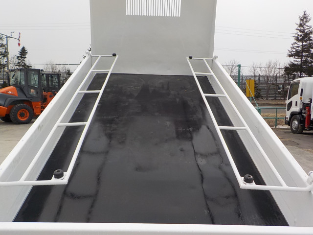 トヨタ ダイナ 小型 土砂ダンプ TKG-XZU675D(102717) 9枚目