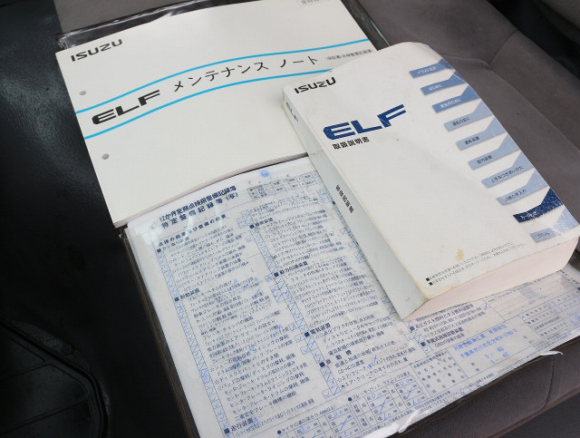 いすゞ エルフ 小型 バン TKG-NHR85AN(102720) 20枚目