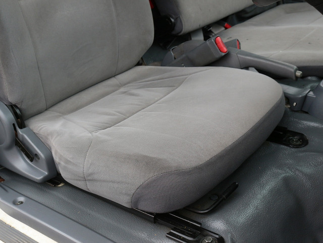 いすゞ エルフ 小型 バン TKG-NHR85AN(102720) 32枚目