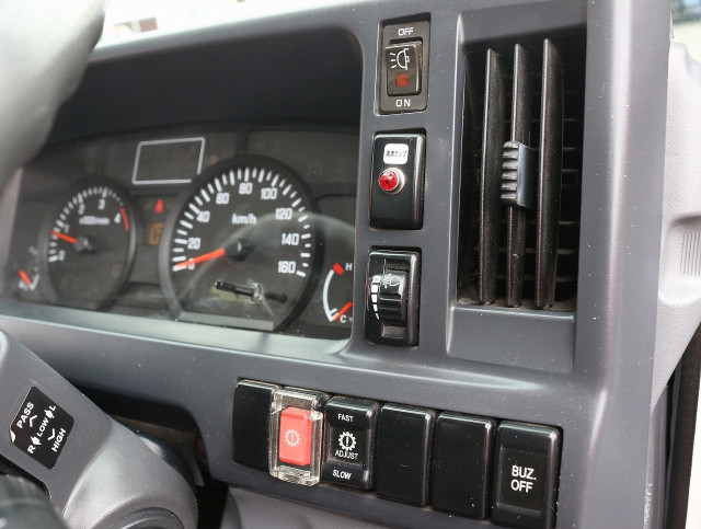 いすゞ エルフ 小型 バン TKG-NHR85AN(102720) 39枚目