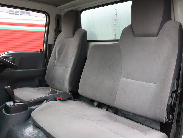 いすゞ エルフ 小型 バン TKG-NHR85AN(102720) 44枚目