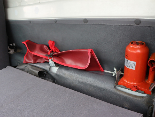 いすゞ エルフ 小型 バン TKG-NHR85AN(102720) 45枚目