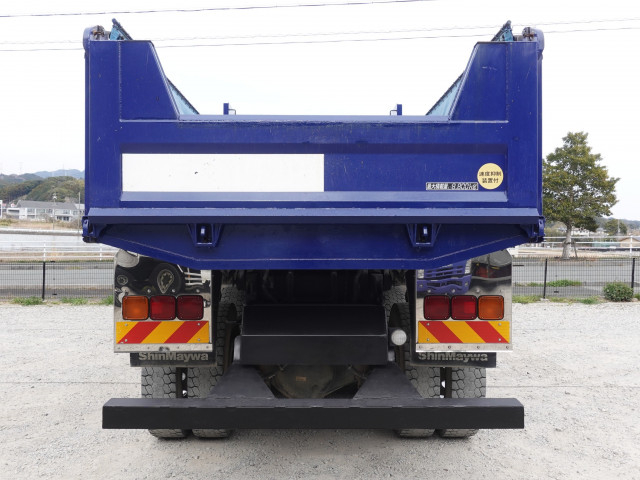 いすゞ ギガ 大型 土砂ダンプ QKG-CXZ77AT(102721) 10枚目