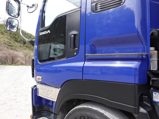 いすゞ ギガ 大型 土砂ダンプ QKG-CXZ77AT(102721) 13枚目