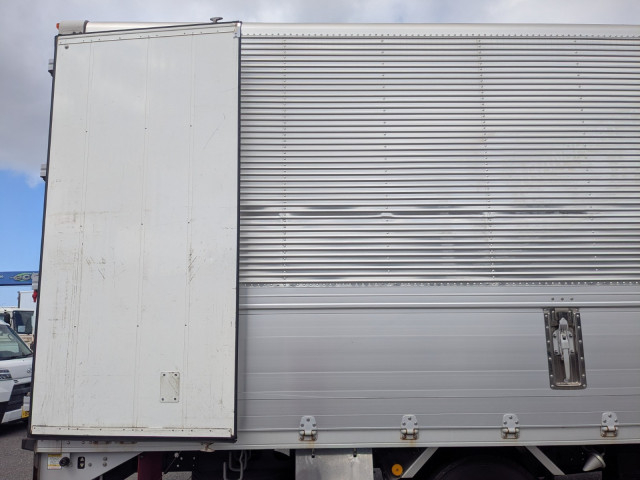 いすゞ フォワード 中型 ウィング TKG-FRR90T2(102722) 33枚目