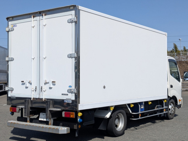 トヨタ ダイナ 小型 冷蔵冷凍バン TDG-XZU710(102724) 4枚目