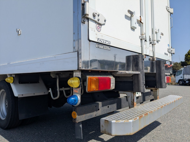 トヨタ ダイナ 小型 冷蔵冷凍バン TDG-XZU710(102724) 7枚目