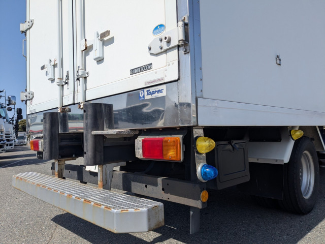 トヨタ ダイナ 小型 冷蔵冷凍バン TDG-XZU710(102724) 8枚目