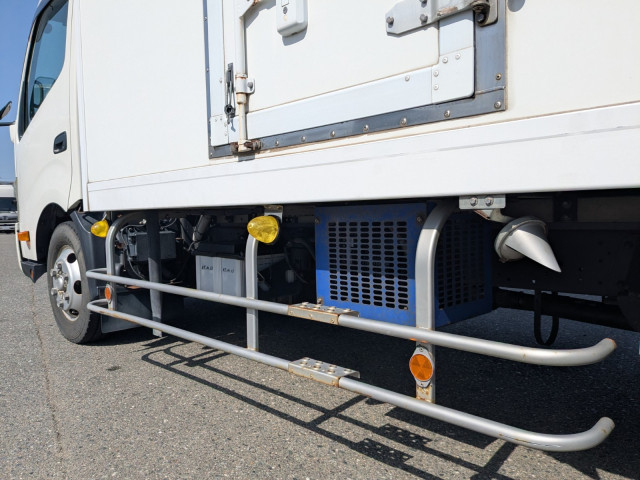 トヨタ ダイナ 小型 冷蔵冷凍バン TDG-XZU710(102724) 22枚目