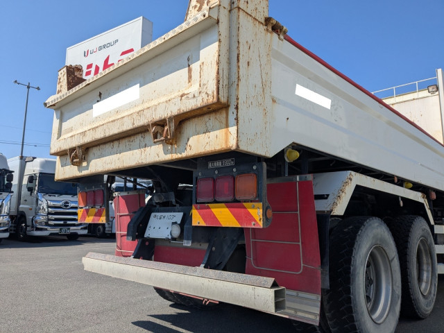 いすゞ ギガ 大型 土砂ダンプ QKG-CXZ77AT(102725) 7枚目