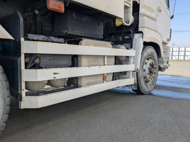 いすゞ ギガ 大型 土砂ダンプ QKG-CXZ77AT(102725) 14枚目