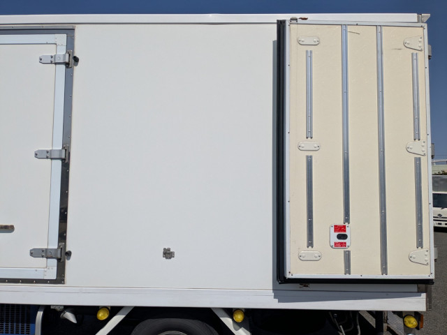 トヨタ ダイナ 小型 冷蔵冷凍バン TDG-XZU710(102724) 31枚目